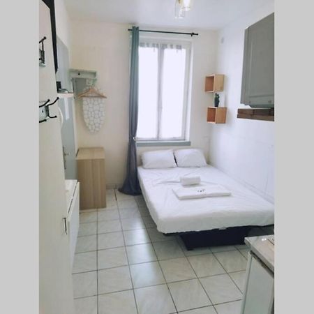 Appartement Studio à 10 min à pied Notre-Dame de la Garde à Marseille Extérieur photo
