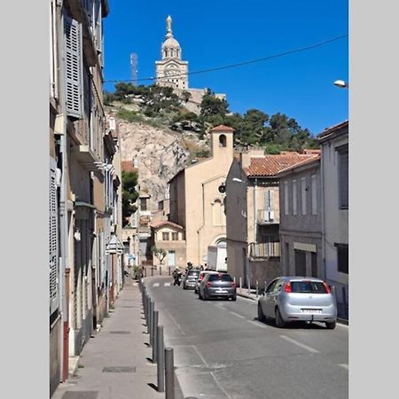 Appartement Studio à 10 min à pied Notre-Dame de la Garde à Marseille Extérieur photo